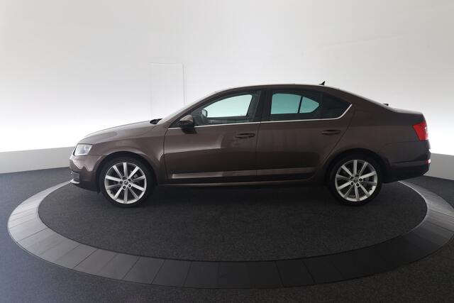 Skoda OCTAVIA Style Business | Camera | Pano | Apple Carplay