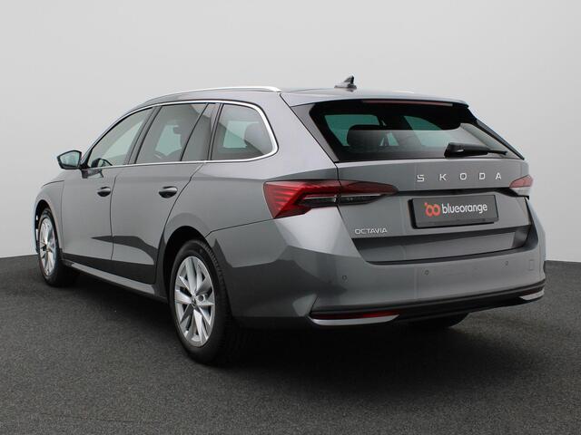Skoda OCTAVIA Combi 1.5 TSI MHEV Business Edition Plus 150PK DSG Achterruitrijcamera, Adaptieve Cruise Control, Stoelverwarming voor & achter, Stuurwielverwarming, Alarm, Keyless, Full LED, Lane Assist, Navi via Apple Carplay/ Android Auto, 17" LM Velgen