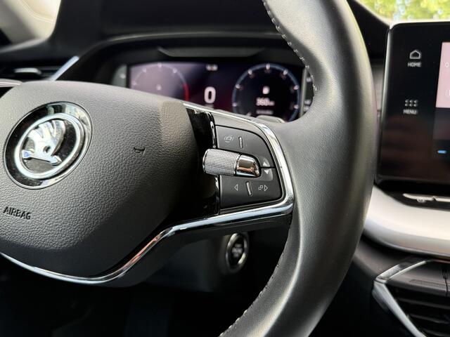 Skoda OCTAVIA 1.0 e-TSI Business Edition Plus Automaat met 34.299km!! | Camera | Stoelverwarming | ACC | PDC V+A | Clima | Navi | LM Velgen RIJKLAARPRIJS INCL 12 MAANDEN GARANTIE BEURT