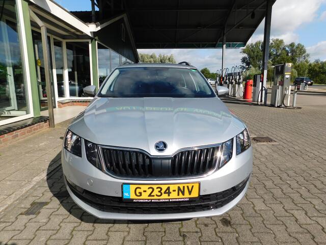 Skoda OCTAVIA 1.0TSI 116PK BUSINESS!! All-in Prijs! Trekhaak!