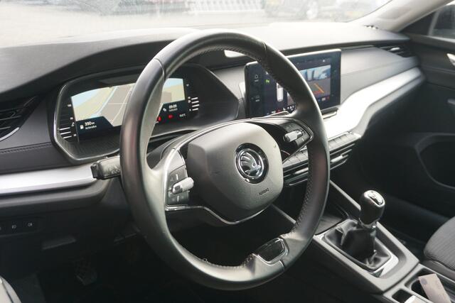 Skoda OCTAVIA Combi 1.0 TSI Edition | CAMERA | STOELVERW. | CARPLAY | ELEKTR. KLEP |