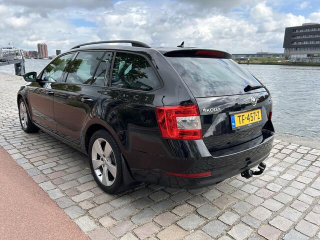 Skoda OCTAVIA Combi 1.4 TSI Greentech Style navigatir airco/ecc keurige auto