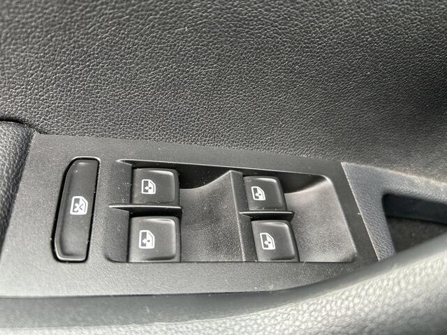 Skoda OCTAVIA Combi 1.4 TSI Greentech Style navigatir airco/ecc keurige auto