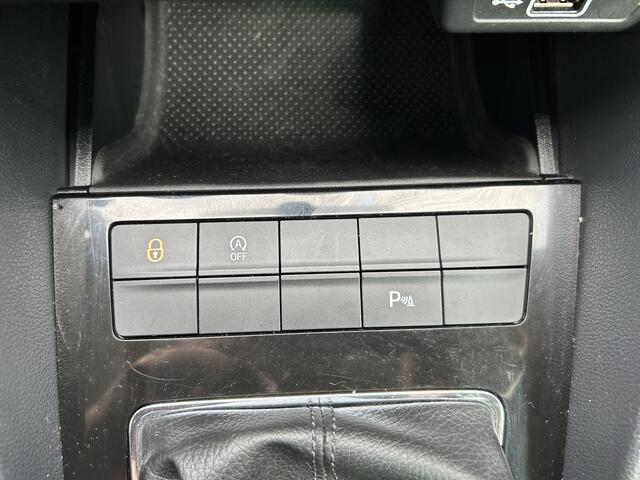 Skoda OCTAVIA Combi 1.4 TSI Greentech Style navigatir airco/ecc keurige auto