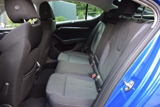 Skoda OCTAVIA 1.5 e-TSI 150PK Business Edition Plus DSG Automaat | Org. NL | BOVAG Garantie | Full Led Matrix | Camera | Adaptive Cruise Control | Stuur&Stoelverwarming | Head-up display |
