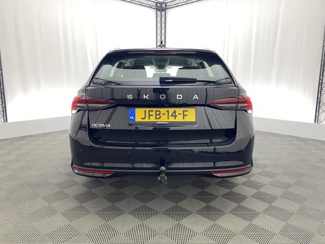 Skoda OCTAVIA Combi 1.5 TSI MHEV Business Edition Automaat | Apple Carplay | ACC | Trekhaak | Elektr. achterklep