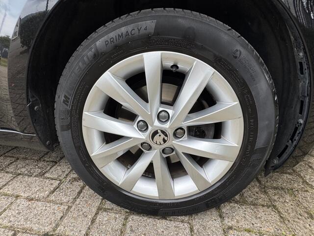 Skoda OCTAVIA 1.6 TDI Ambition Business + Ecc + Lmv + Navi + park pilot - 2018
