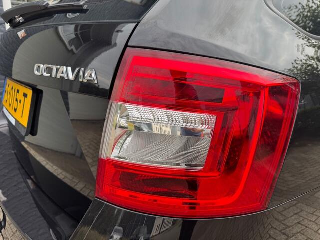 Skoda OCTAVIA 1.6 TDI Ambition Business + Ecc + Lmv + Navi + park pilot - 2018