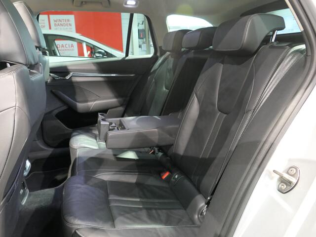 Skoda OCTAVIA Combi 1.0 e-TSI Business Edition Plus Leder, Dodehoek, Schuif/kanteldak, Stoel/stuur verwarmd