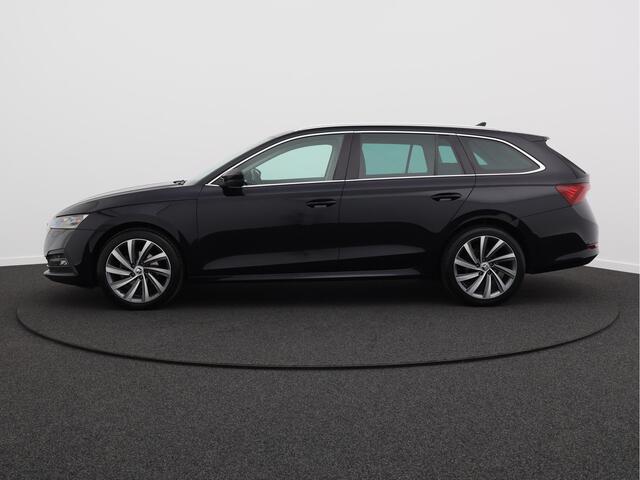 Skoda OCTAVIA Combi 1.5 TSI First Edition/ compleet/ zeer mooi!