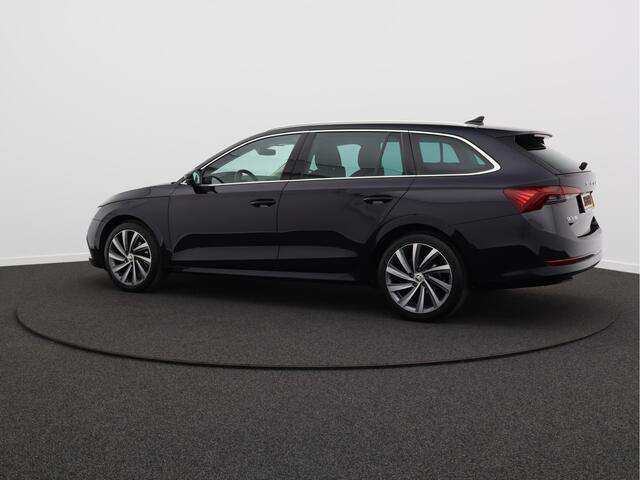 Skoda OCTAVIA Combi 1.5 TSI First Edition/ compleet/ zeer mooi!