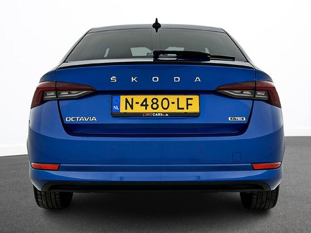 Skoda OCTAVIA 1.0 TSI E-tec DSG Sport Business | Navigatie | Apple Carplay/Android Auto | Adaptive Cruise Control | Parkeersensoren | Blind Spot Assist | Climate Control | Lichtmetalen velgen | Getinte ramen