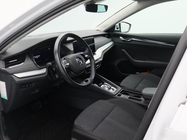 Skoda OCTAVIA Combi 1.5 e-TSI Business Edition Plus/ automaat/ trekhaak!