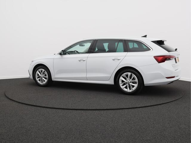 Skoda OCTAVIA Combi 1.5 e-TSI Business Edition Plus/ automaat/ trekhaak!