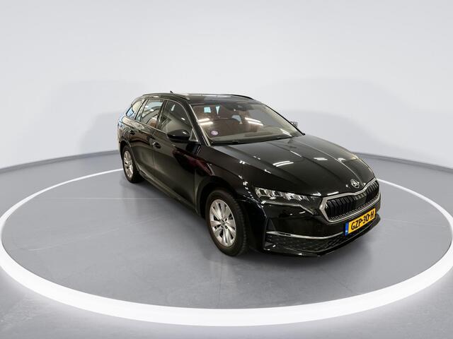 Skoda OCTAVIA Combi 1.5 TSI 115pk Edition · Apple/Android Car Play · Elek. Trekhaak · P-Sensoren · Stoel & Stuurwiel Verwarming · 16'' Inch · Garantie t/m 29-12-2028 of 100.000km
