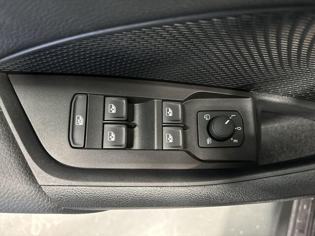 Skoda OCTAVIA Combi 1.5 TSI 115pk Edition · Apple/Android Car Play · Elek. Trekhaak · P-Sensoren · Stoel & Stuurwiel Verwarming · 16'' Inch · Garantie t/m 29-12-2028 of 100.000km