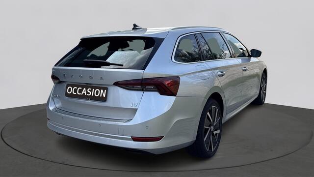 Skoda OCTAVIA Combi 1.4 TSI iV 204pk PHEV Business Edition / Camera / Stoelverwarming / 18 inch l.m.