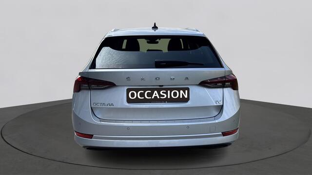 Skoda OCTAVIA Combi 1.4 TSI iV 204pk PHEV Business Edition / Camera / Stoelverwarming / 18 inch l.m.