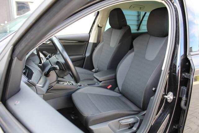 Skoda OCTAVIA 1.4TSI 204Pk iV PHEV Black Edition Business