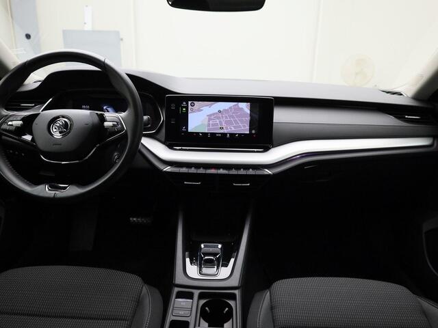 Skoda OCTAVIA Combi 1.4TSI 150kW/204pk DSG iV PHEV Business DSG · Panoramadak · Camera · Keyless · Stuur- & Stoelverwarming · Apple/Android Car Play