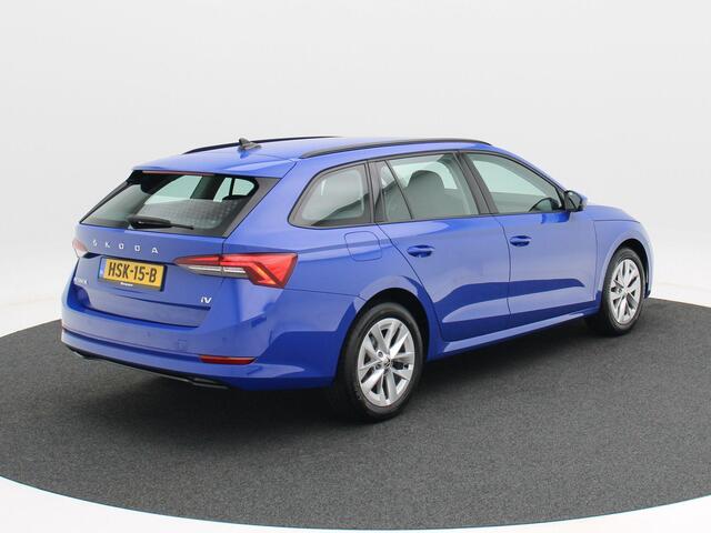 Skoda OCTAVIA Combi 1.4 TSi 204 Pk Automaat iV PHEV Business Edition | Cruise Control | Carplay | Navigatiesysteem | Leder Stuur | Digitaal Dashboard | LED | 17 Inch | 31.253 Km!!