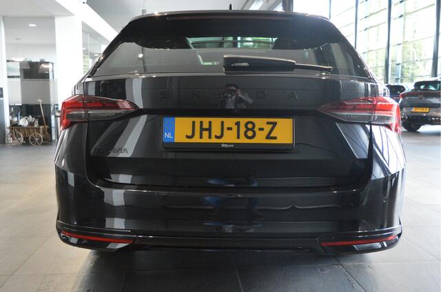 Skoda OCTAVIA Combi 2.0 TDI Sportline navi pano camera head up 18 inch 150 pk !!