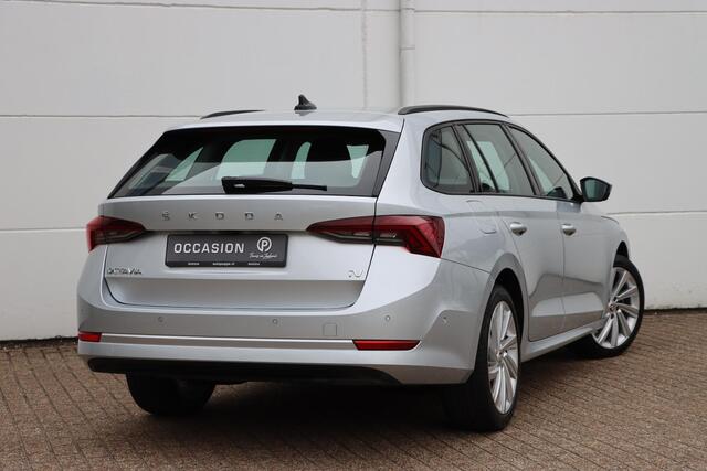 Skoda OCTAVIA Combi 1.4 TSI iV Style 204pk DSG6