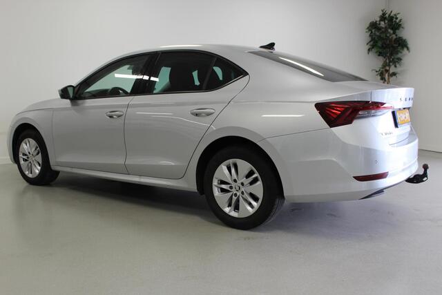Skoda OCTAVIA 1.0 e-TSI Business Edition | WEGKL-TRHAAK | ACC | STOEL+STUUR/VERW | CAM | LED | PDC | CARPLAY | LMV |