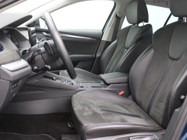 Skoda OCTAVIA Combi 1.0 e-TSI Business Edition Plus 110PK DSG Adaptieve Cruise Controle, Achteruitrijcamera, Matrix LED-Verlichting, Keyless, Side Assist, Stoel-Stuurverwarming, Elektr. Achterklep, Trekhaak, 18" LM Velgen