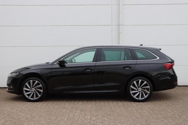 Skoda OCTAVIA Combi 1.4 TSI iV Style 204ppk DSG6