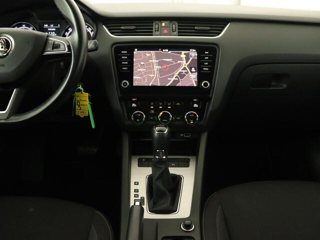 Skoda OCTAVIA 1.0 TSI Greentech Ambition Business | Trekhaak | Automaat | Navigatie | Parkeersensor | Bluetooth | Cruise control | Climate control