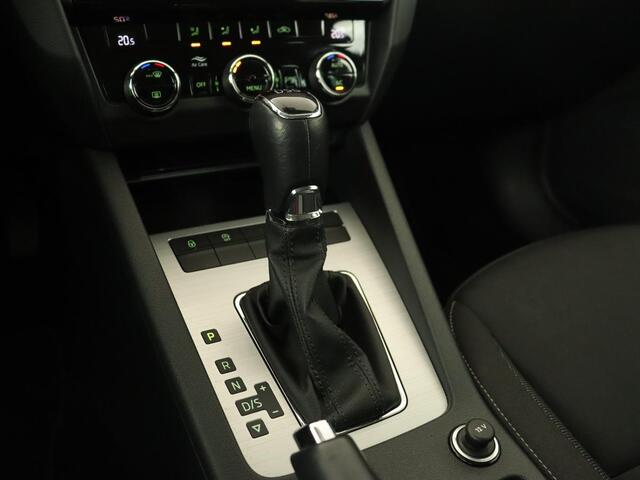 Skoda OCTAVIA 1.0 TSI Greentech Ambition Business | Trekhaak | Automaat | Navigatie | Parkeersensor | Bluetooth | Cruise control | Climate control