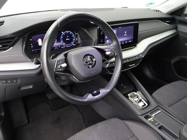 Skoda OCTAVIA Combi 1.0 e-TSI Business Edition Plus | 110 PK | Automaat | Trekhaak | Navigatiesysteem |