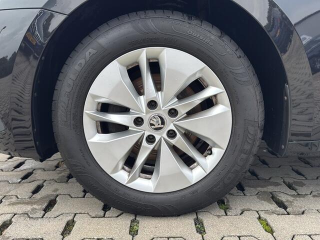 Skoda OCTAVIA 1.0 TSI AMBITION TREKHAAK/CARPLAY/CRUISE/PDC