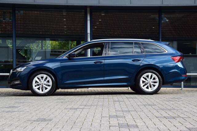 Skoda OCTAVIA Combi 1.5 e-TSI 150PK Business Edition Plus DSG Automaat | Org. NL | BOVAG Garantie | Trekhaak | Camera | Virtual Cockpit | Adaptive Cruise | Stoel/ Stuurverwarming |