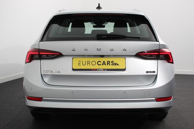 Skoda OCTAVIA Combi 1.0 e-TSI 110pk MHEV DSG Style | Navigatie | Apple Carplay/Android Auto | Parkeersensor achter | Camera | Adaptive Cruise Control | Stoelverwarming | Ledverlichting | Climate Control