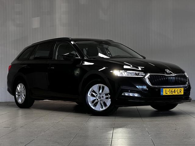 Skoda OCTAVIA Combi 1.0 TSI Business Edition /LED Koplampen /Apple + Android /DAB+! /Lane Assist /Navi /Climat /Cruise /Elek. pakket /Bluetooth /Regensensor /Multi. LEDER Stuur /16"LMV /PDC V+A /Getint glas /Dakrails.