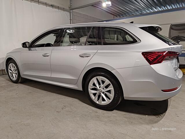 Skoda OCTAVIA Combi 1.5 e-TSI 150pk Style Business Edition Plus DSG7 110kw Carplay / Navi / Elektr.A.Klep / A.Camera
