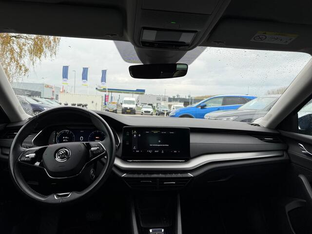 Skoda OCTAVIA Combi 1.4 TSi iV 204 Pk Automaat PHEV Business Edition | Camera | CarPlay | 18 Inch | Adaptive Cruise | Climate | 94.152 Km!!