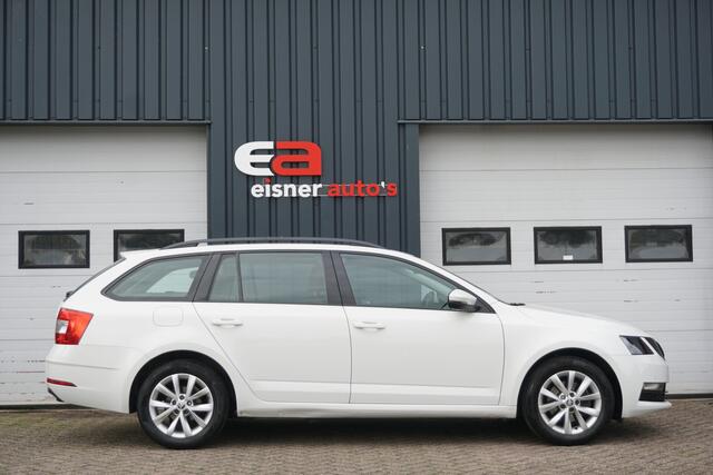 Skoda OCTAVIA Combi 1.0 TSI Automaat Greentech Ambition | CAMERA | CARPLAY | ECC | NAVI |