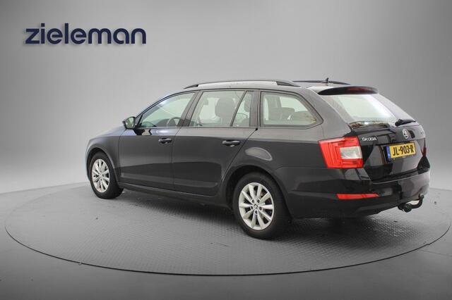Skoda OCTAVIA 1.6 TDI Combi Amb. Bns Automaat - Carplay, Navi, Cruise, Clima, Trekhaak