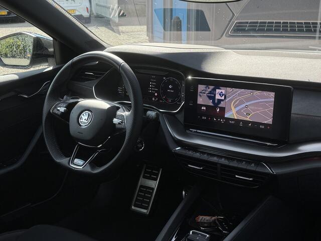 Skoda OCTAVIA Combi 1.4 TSI RS iV PHEV Business GRATIS Afleverpakket! | VRS | 4 Jaar Fabrieksgarantie! |