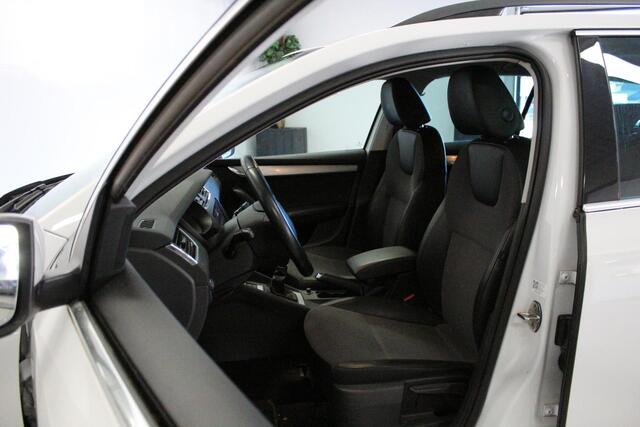 Skoda OCTAVIA Combi 1.0 TSI Greentech Business Edition | STOEL-VERW | NAVIGATIE | 16'LMV | CRUISE | PDC-A | CARPLAY | LEDER/STOF |
