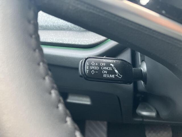 Skoda OCTAVIA 1.5 TSI MHEV DSG Business Edition | 18 Inch | Spoilerpakket | Herwaardering!