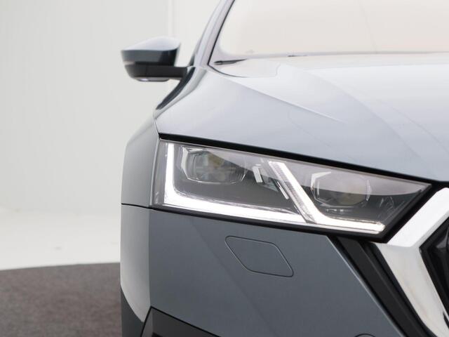 Skoda OCTAVIA Combi 1.4 TSi iV 204 Pk Automaat PHEV Business Edition+ | LED Matrix | Head-Up | Navi | Camera | Climate 3-Zone | Stoelverwarming | 18 Inch | 61.592 Km!!