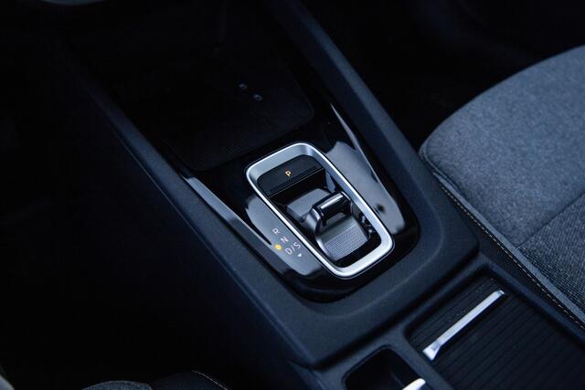 Skoda OCTAVIA Combi 1.5 TSI MHEV Business Edition Plus , Adap. cruise, Trekhaak, Stoel/stuurverwarming,