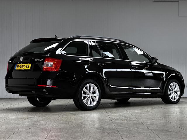 Skoda OCTAVIA Combi 1.5 TSI Greentech Business Edition/ 150pk!/ Automaat!/ Apple + Android/ Stoelverw./ PDC/ Extra getint glas/ 16'' LMV/ Half-Leder/ Navi/ Clima/ Cruise/ Bluetooth/ Armsteun/ Multi. Sportstuur/ Mistl./ Chroom/ Dakrails.