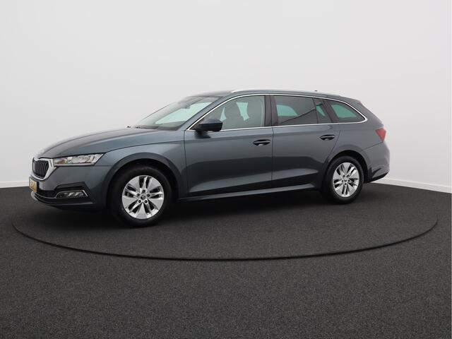 Skoda OCTAVIA Combi 1.0 TSI Business Edition/ trekhaak/ camera/ zeer mooi!