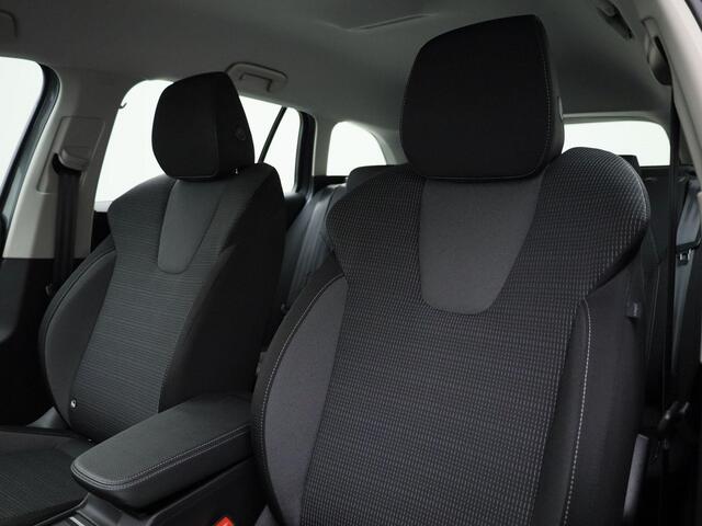 Skoda OCTAVIA Combi 1.5TSI/150PK MHEV Selection DSG · Trekhaak · Camera · Apple/Android Car Play · Achterbank verwarmd · Keyless · Garantie tot januari 2027