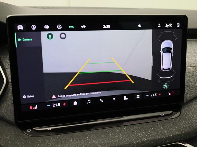 Skoda OCTAVIA Combi 1.5TSI/150PK MHEV Selection DSG · Panoramadak · Apple/Android Car Play · Camera + Parkeersensoren · Garantie tot februari 2029 of 60.000km